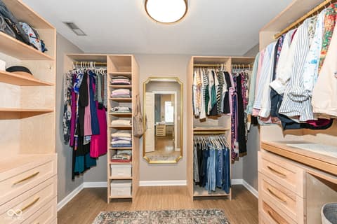 Walk In Closets — 13248 Aquamarine Drive, Carmel, IN