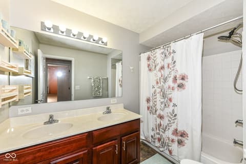 Photo of 13248 Aquamarine Drive, Carmel, IN