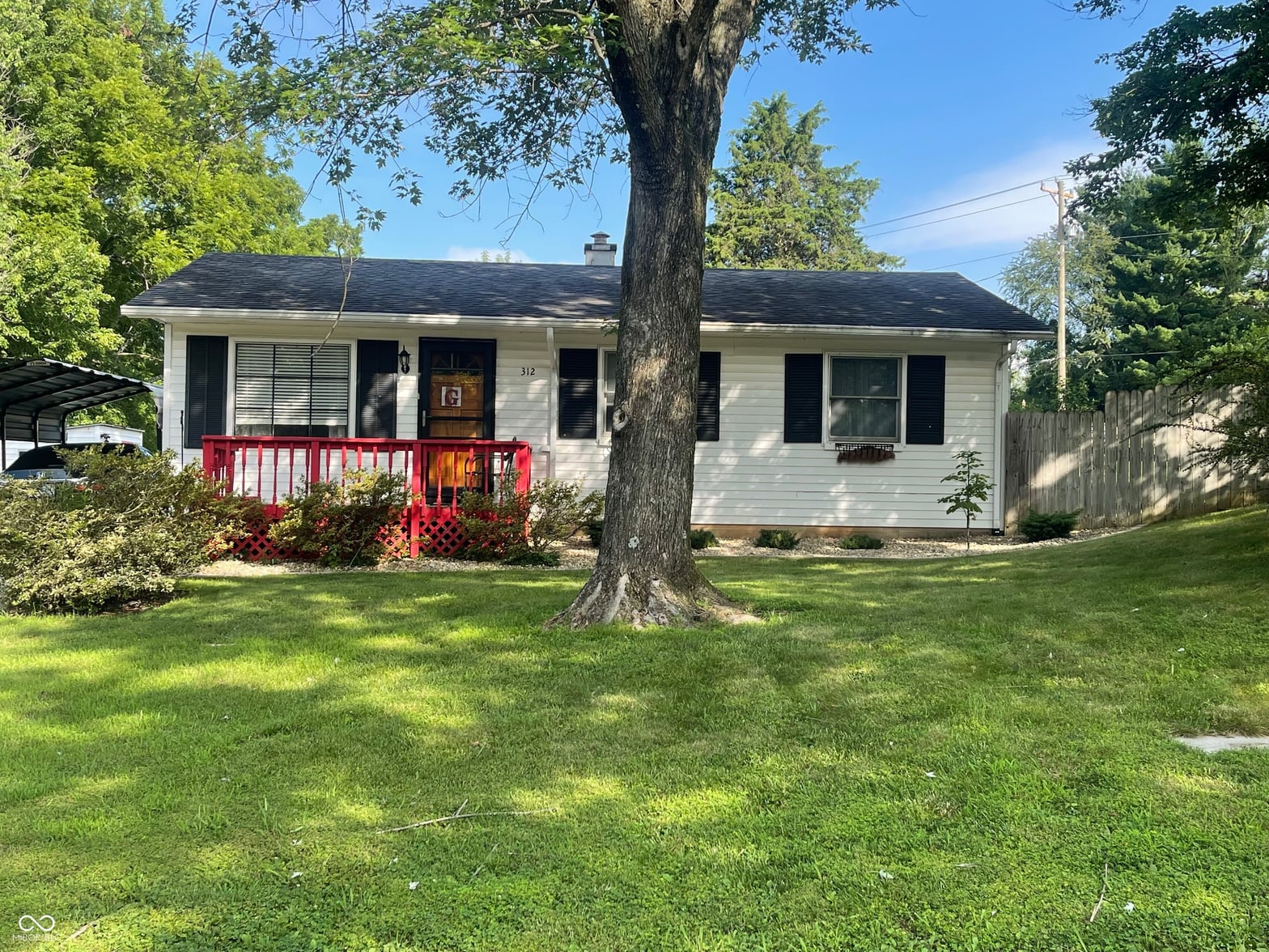Photo of 312 S Poplar Court, Ellettsville, IN