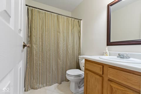 Photo of 12986 St Andrews Way, Fishers, IN
