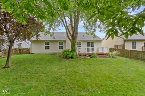 Photo of 12986 St Andrews Way, Fishers, IN