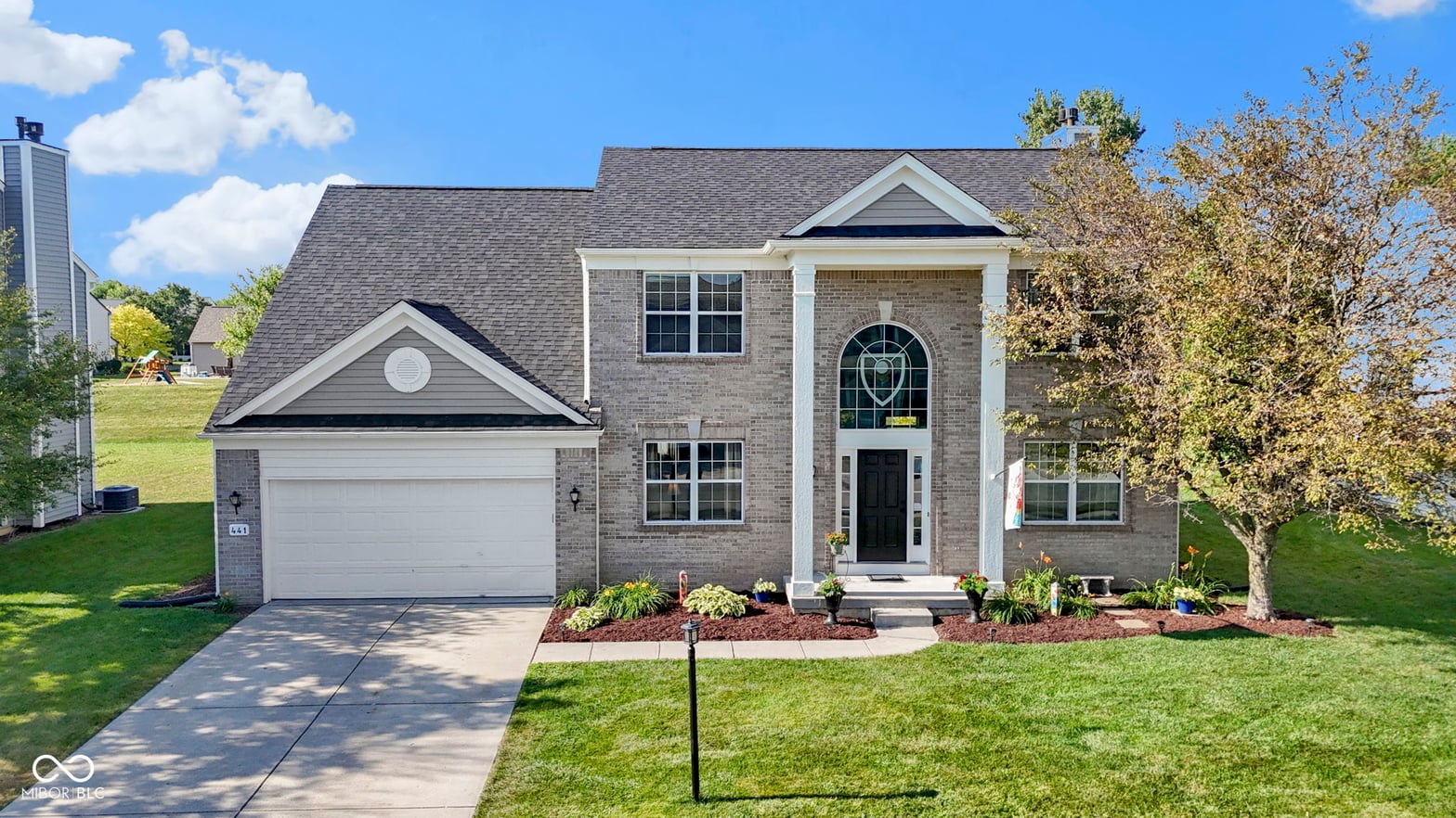 Photo of 441 Viburnum Run, Westfield, IN