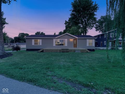 Front exterior at 650 S Wildwood Drive, Cromwell, IN