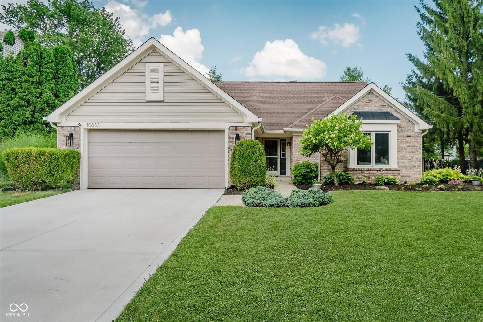 Photo of 10833 Davis Way, Fishers, IN