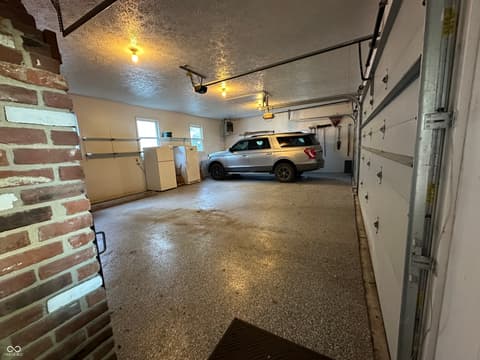 Garage at 7147 S County RD 130 Road W, Frankfort, IN