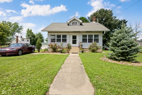 704 W Pearl Street