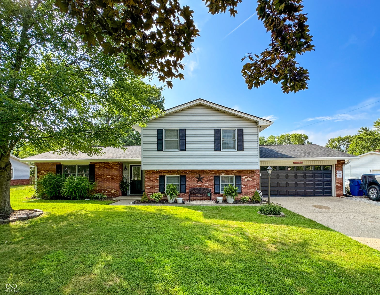 Photo of 5 E Salem Place, Terre Haute, IN