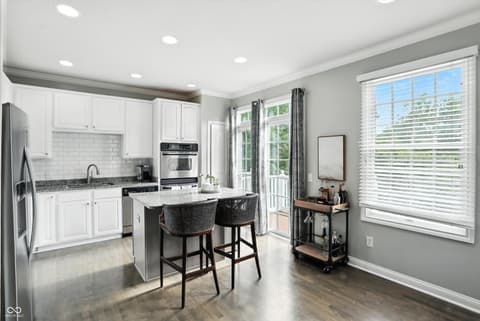 Photo of 12910 Ives Way, Carmel, IN