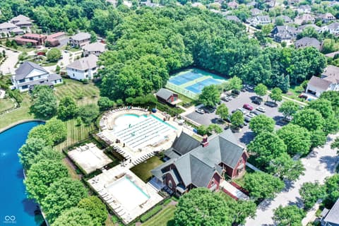 Photo of 12910 Ives Way, Carmel, IN