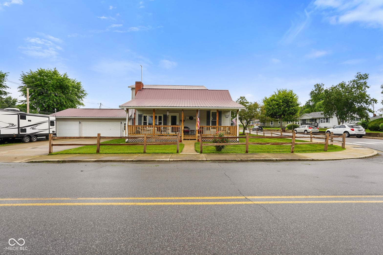 Photo of 112 E County Line Road, Edinburgh, IN