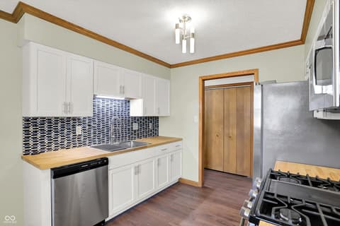 Photo of 509 E Main Street, Brownsburg, IN