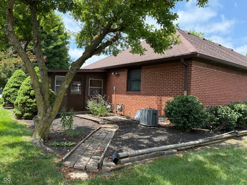 Photo of 509 E Main Street, Brownsburg, IN