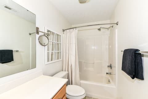 Photo of 461 Dekalb Drive, Westfield, IN