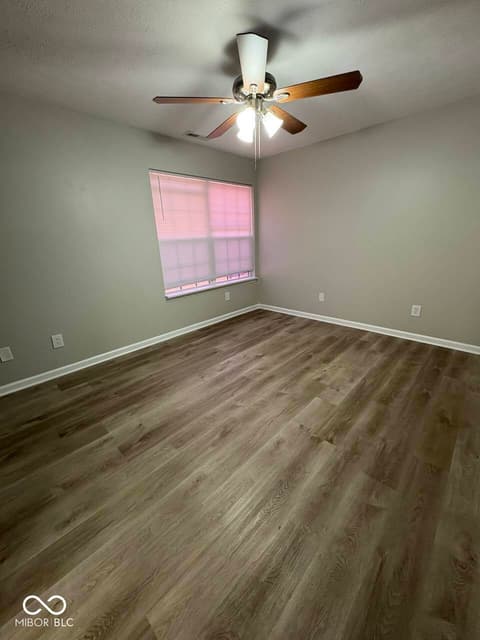 Photo of 144 Meadow Glen Drive, Avon, IN