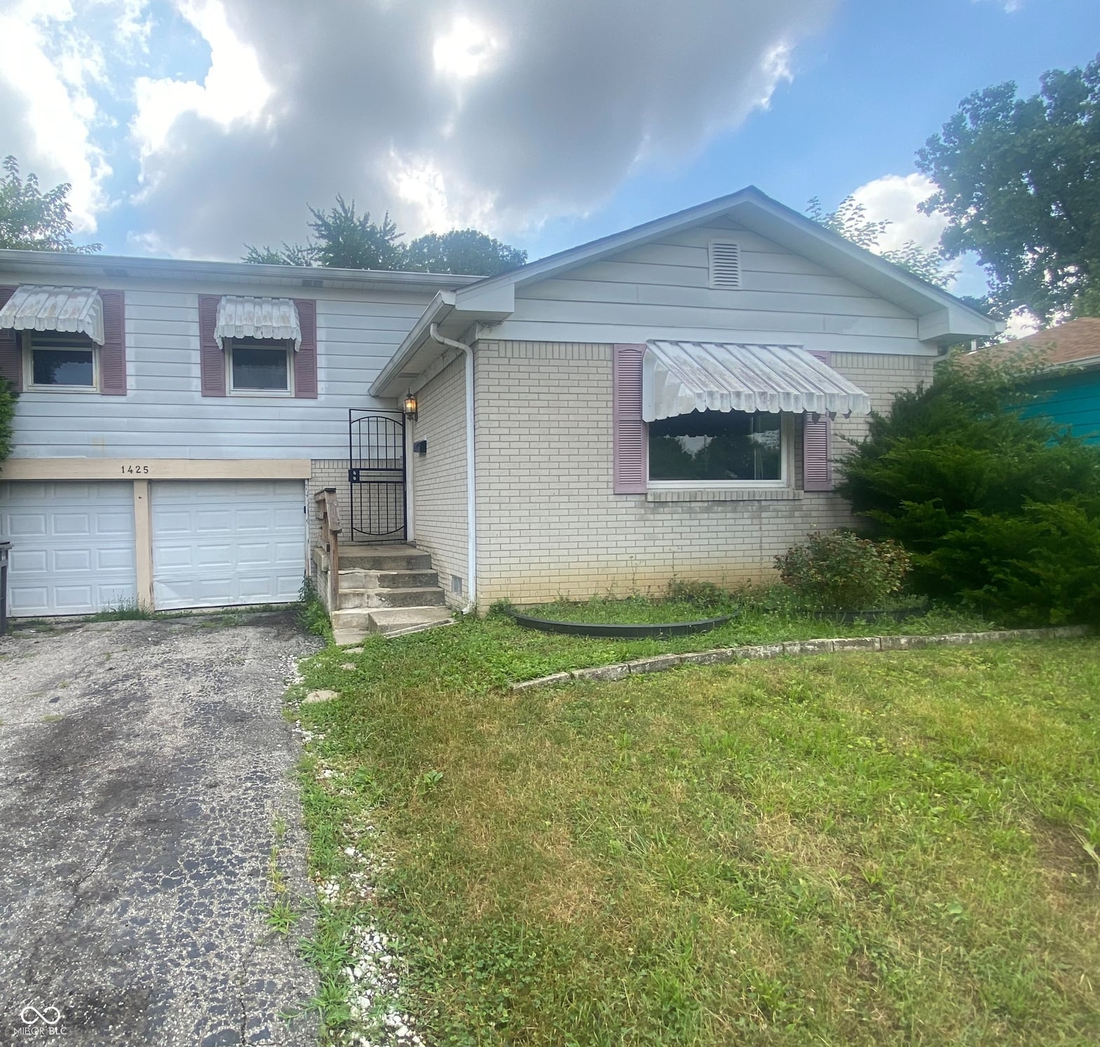 Photo of 1425 N Bolton Avenue, Indianapolis, IN