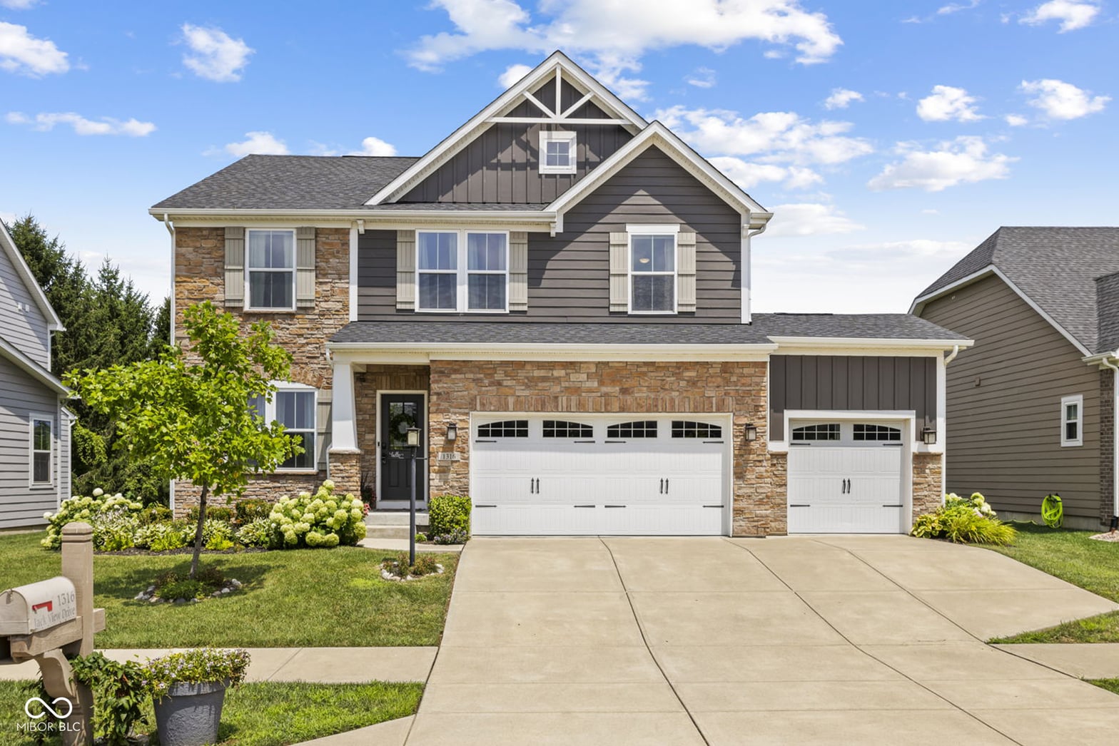 Photo of 1316 Jack View Drive, Westfield, IN