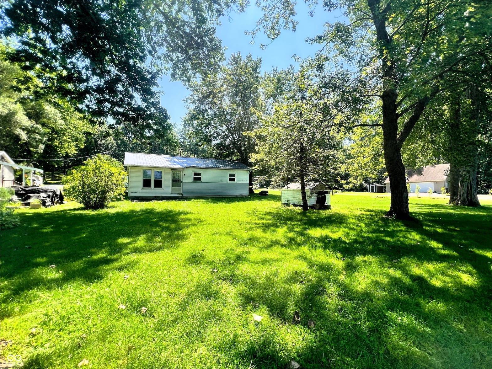 Yard at 3122 W 1st Drive, Albion, IN