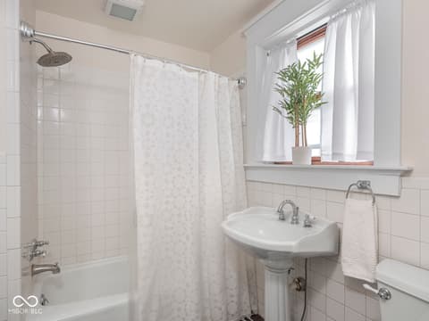 Photo of 2161 N Meridian Street, Indianapolis, IN