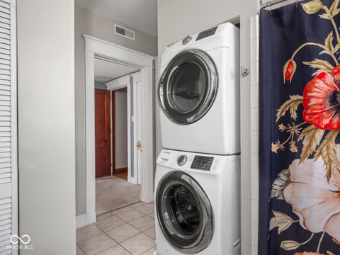 Photo of 2161 N Meridian Street, Indianapolis, IN