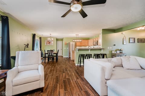 Living room at 1060 Frogs Leap, Cicero, IN