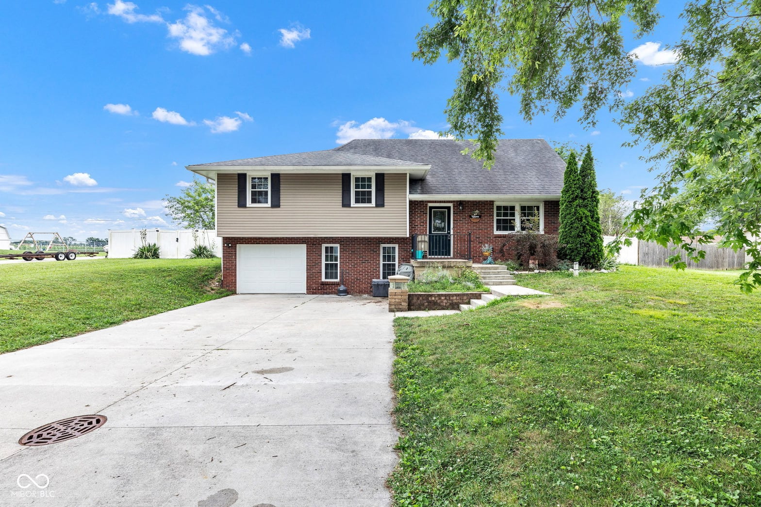 Photo of 4721 W Randy Road, Edinburgh, IN