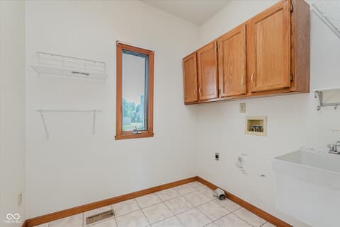 Photo of 324 Abbedale Court, Carmel, IN