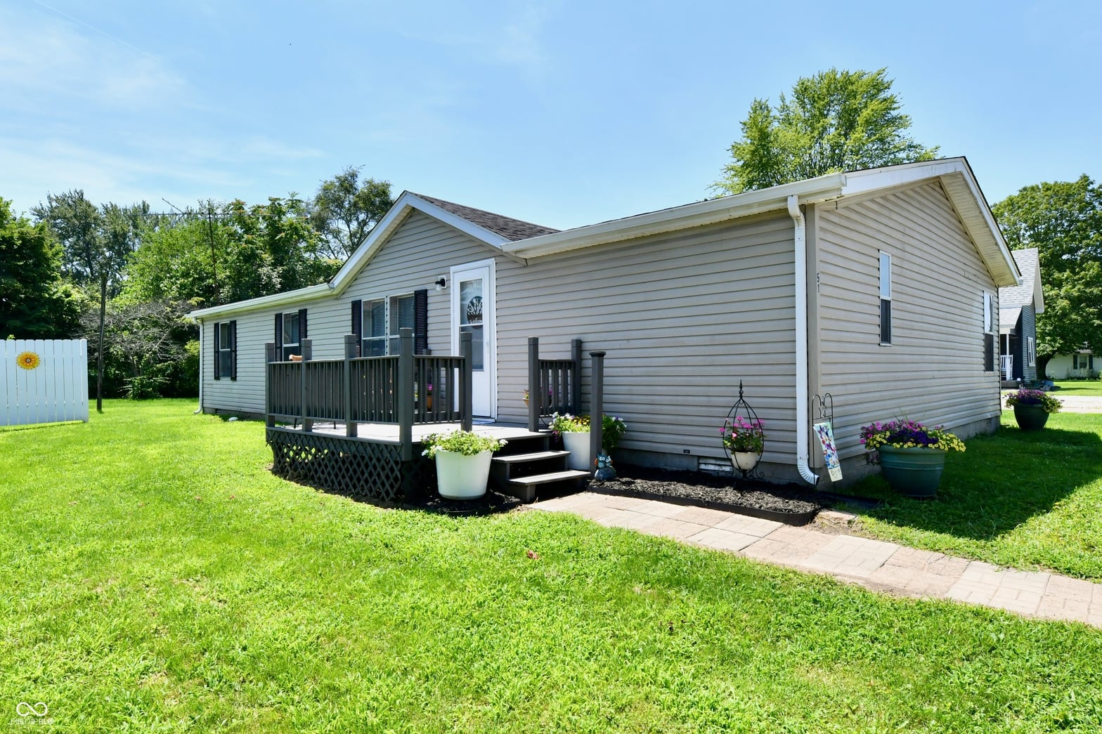 Photo of 51 E Oak Street, Orestes, IN