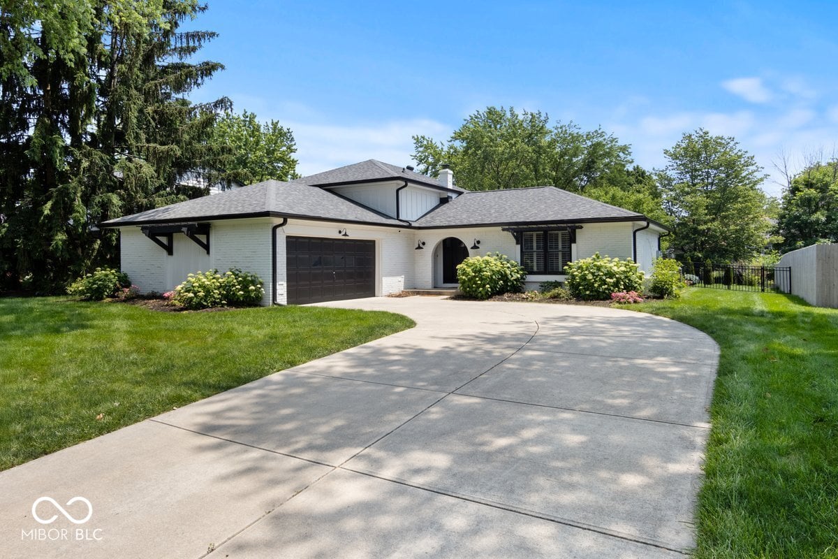Photo of 6180 Buttonwood Drive, Noblesville, IN