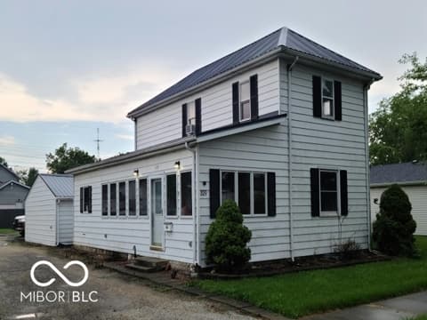 329 W Washington Street