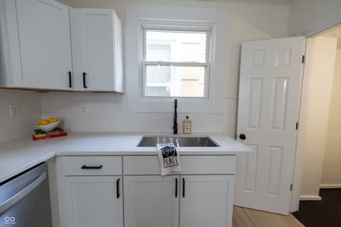 Photo of 1305 Lexington Avenue, Indianapolis, IN