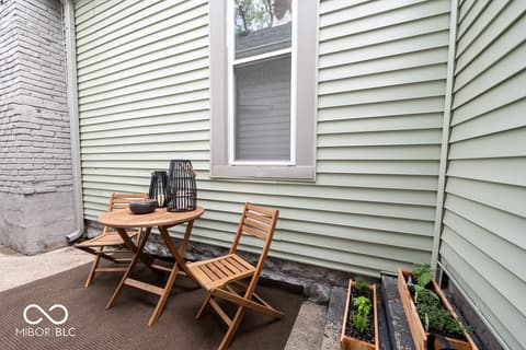 Photo of 1305 Lexington Avenue, Indianapolis, IN