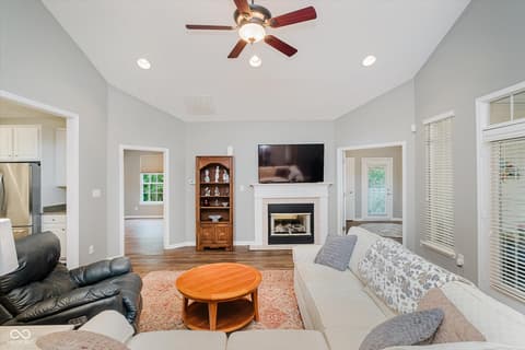 Photo of 11225 Red Fox Run, Fishers, IN