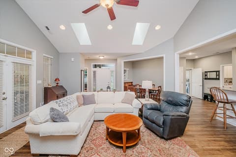 Photo of 11225 Red Fox Run, Fishers, IN