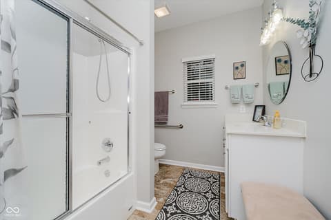Photo of 11225 Red Fox Run, Fishers, IN