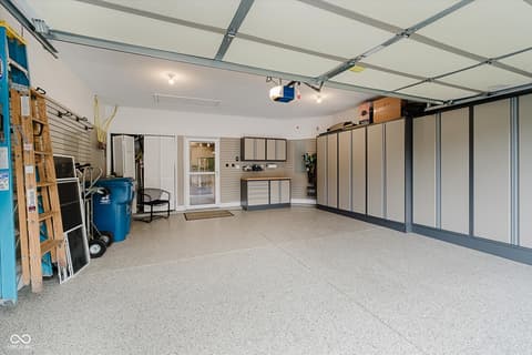 Photo of 11225 Red Fox Run, Fishers, IN
