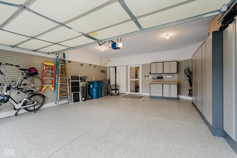 Photo of 11225 Red Fox Run, Fishers, IN