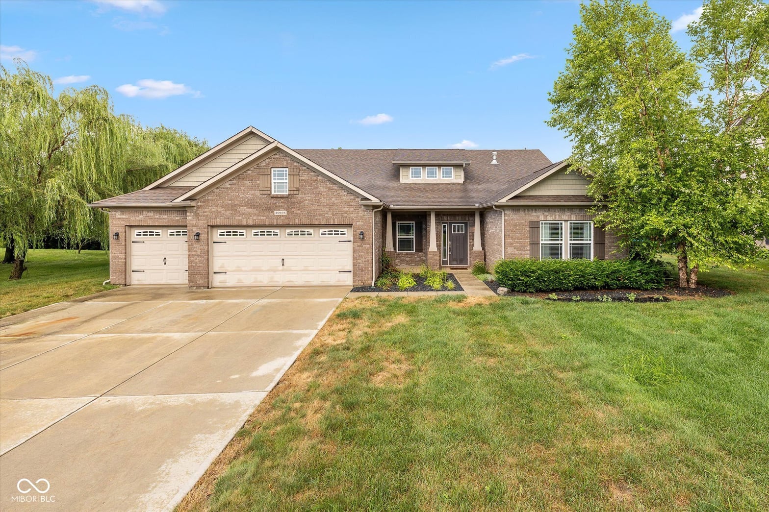 Front exterior at 20956 Waters Edge Court, Noblesville, IN