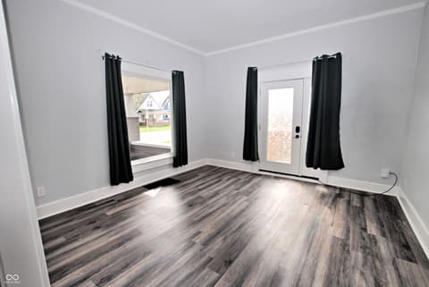 Photo of 990 E Washington Street, Martinsville, IN