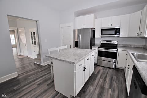 Photo of 990 E Washington Street, Martinsville, IN