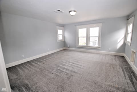 Photo of 990 E Washington Street, Martinsville, IN