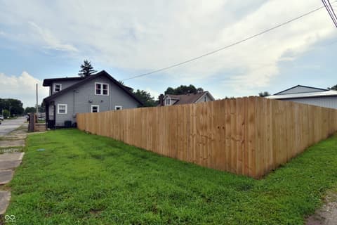 Photo of 990 E Washington Street, Martinsville, IN