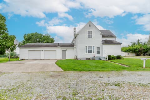 201 W Plum Street