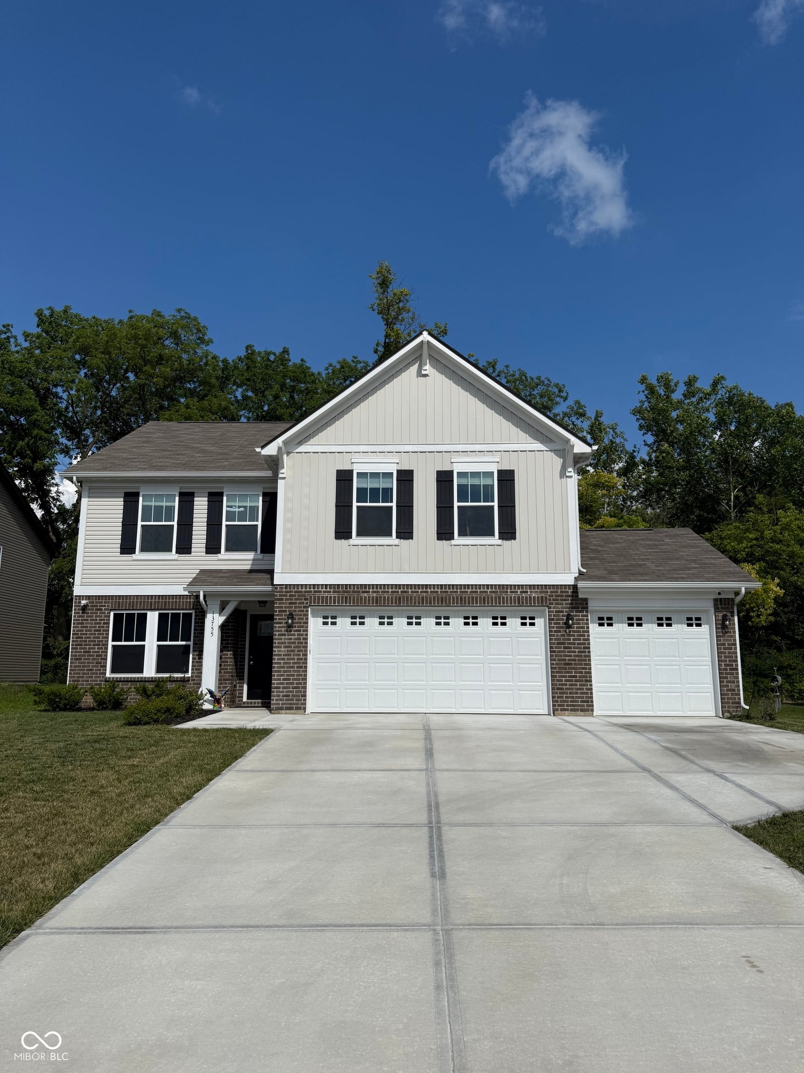 Front exterior at 13755 George Court, Camby, IN