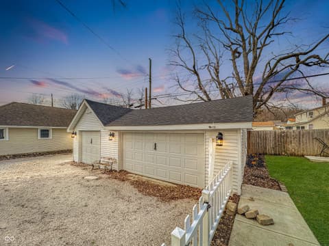 Garage at 460 E Harrison Street, Martinsville, IN