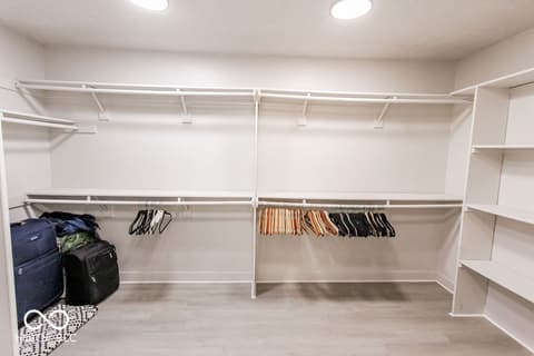 Walk In Closets — 7619 Oak Grove Drive, Indianapolis, IN