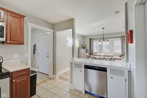 Photo of 611 E 30th Street, Indianapolis, IN