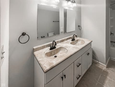 Photo of 1463 Pippin Court, Avon, IN