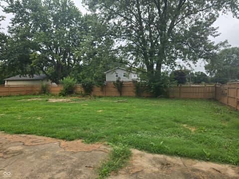 Yard at 3598 N State Road 9, Greenfield, IN