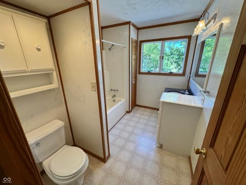 Photo of 11943 Hopkins Lane, Loogootee, IN
