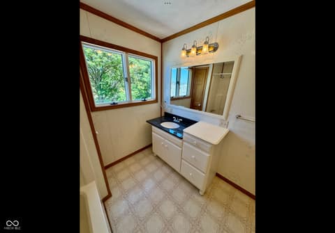 Photo of 11943 Hopkins Lane, Loogootee, IN